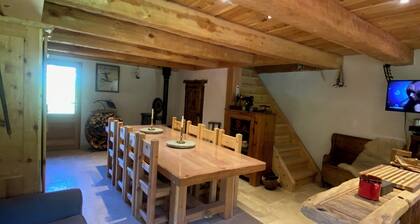 Chalet calme et authentique au cĆur du Queyras, idĂ©al pour une vraie dĂ©connexion