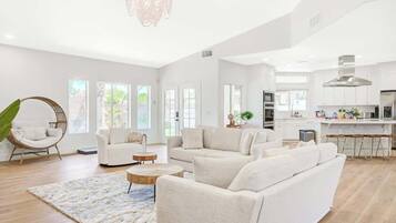 Smart TV, fireplace, video games, offices