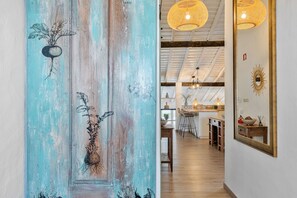 Interior - Teal and Green-Alqueva Country House. In Amieira, just a few steps from Lake Alqueva (Amieira)