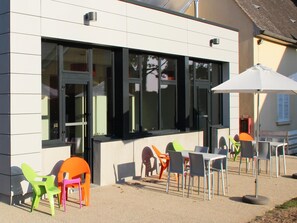 Apartment | Outdoor dining