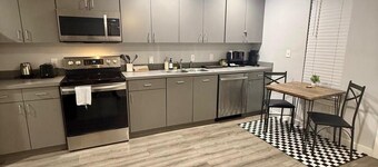 Charming Apartment Near Downtown Dallas | 1 BR, 1BT, sleeps upto 5