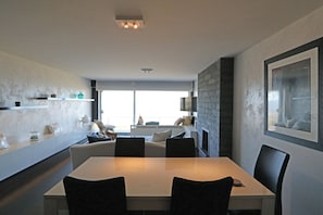 Apartment | Dining