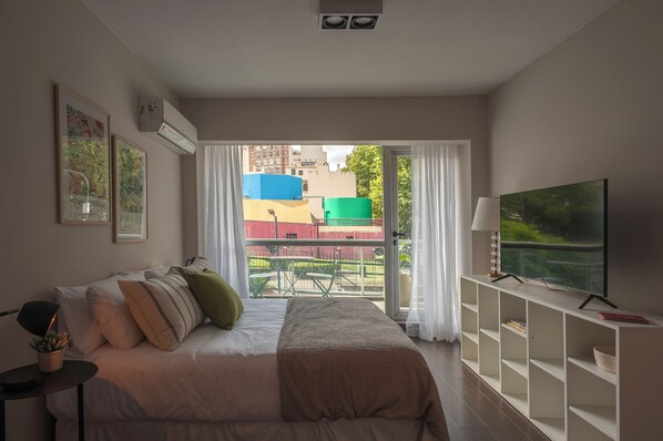 Strykejern/-brett, barnesenger, wi-fi (inkludert) og sengetøy