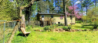 Charming 3-bedroom house, WiFi, AC, in tranquil beautiful Russellville near Lake