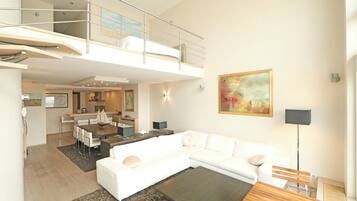 Apartment | Living area