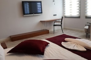 Cots/infant beds