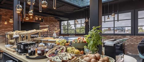 Dagelijks ontbijtbuffet (EUR 20 per persoon)