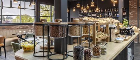 Daily buffet breakfast (EUR 20 per person)