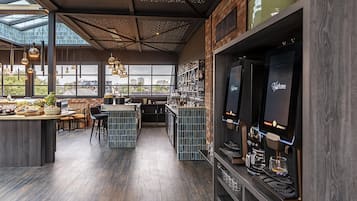 Desayuno buffet todos los días (EUR 20 por persona)