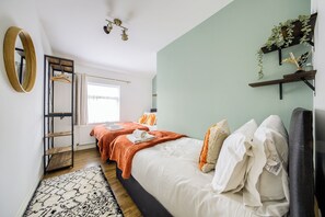 4 chambres, fer et planche à repasser, Wi-Fi gratuit
