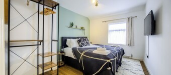 53QMC Sleeps 9| Driveway |Pool Table I Parking