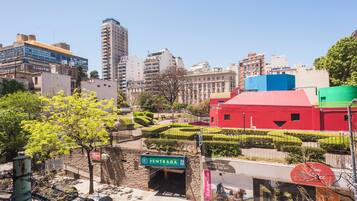 Comfort Studio, City View | Street view