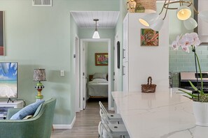 2 bedrooms, desk, iron/ironing board, free WiFi