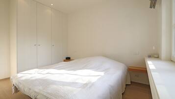 Villa | 5 bedrooms, individually furnished