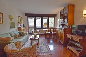 TV - Presanella Alpine Apartment Mhd (Madonna di Campiglio)