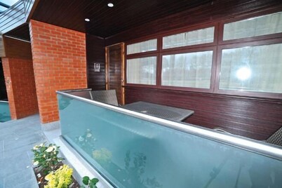 Cbh Frensham Pond Hotel