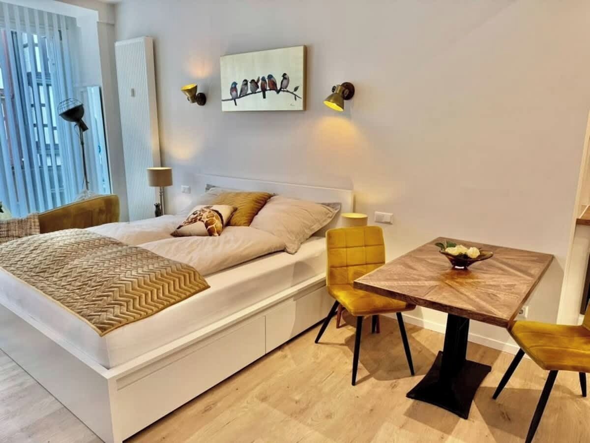 1 chambre, fer et planche à repasser, lit parapluie, Wi-Fi