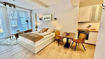 1 bedroom, WiFi, bed sheets