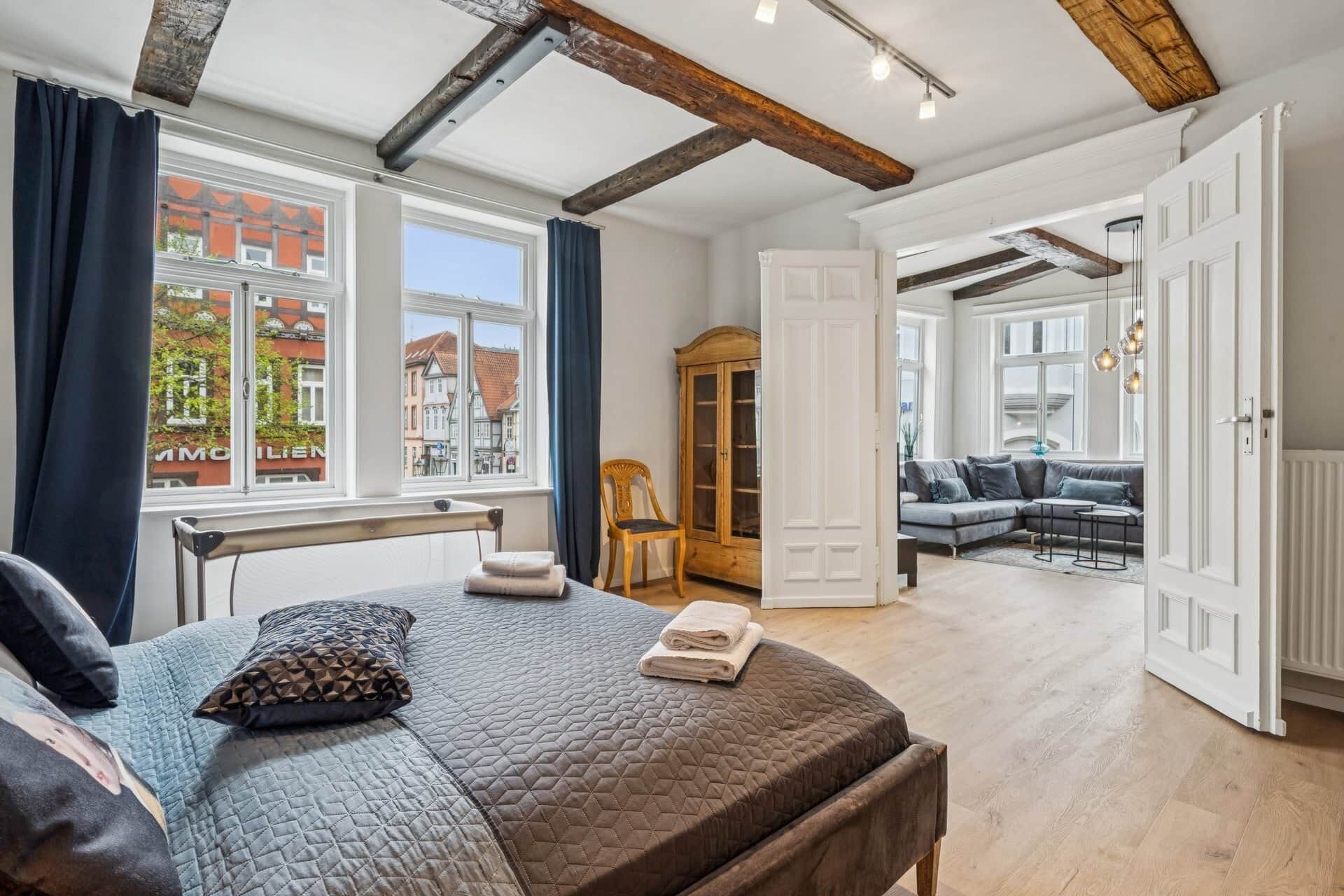 2 habitaciones, tabla de planchar con plancha, wifi y ropa de cama 