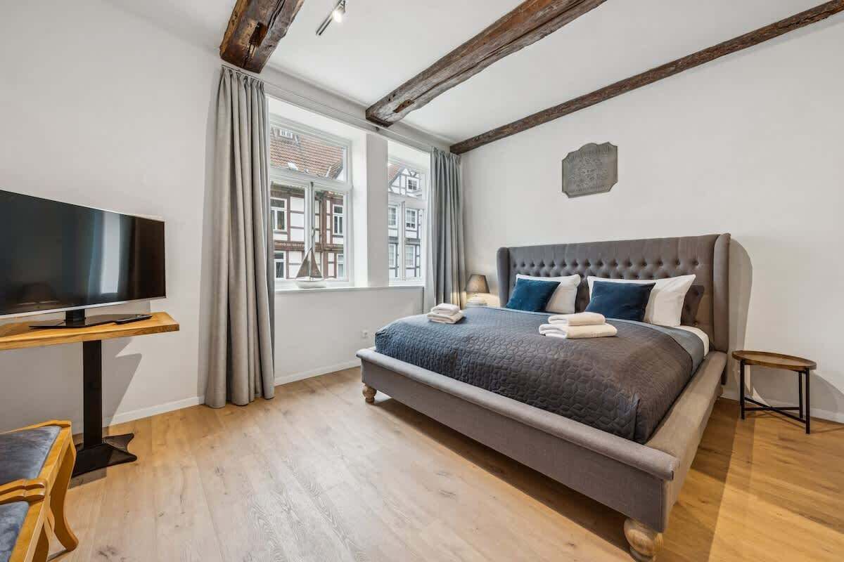 2 slaapkamers, een strijkplank/strijkijzer, reisbedje, wifi