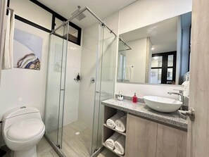 Hair dryer, towels - Studio apartment in Laureles with beautiful views (Armenia)