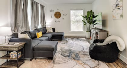 Walk to Downtown & Seneca Lake: Updated Retreat!