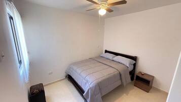 2 bedrooms, iron/ironing board, WiFi, bed sheets