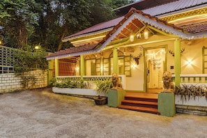 Fachada da propriedade