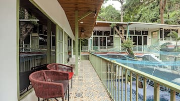 Premium Room, Courtyard View | Balcony