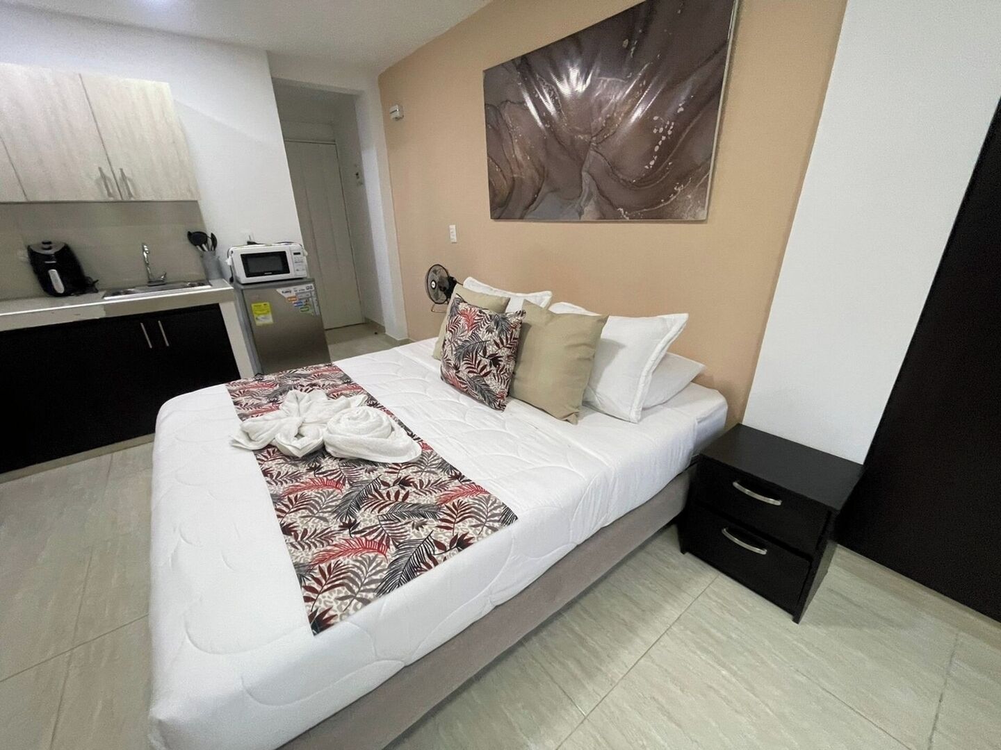 1 bedroom, free WiFi, bed sheets