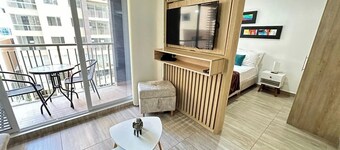 Studio apartment on Av. 19 Norte with parking