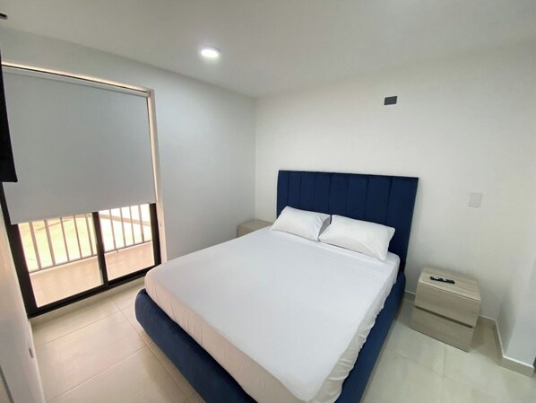 1 slaapkamer, een strijkplank/strijkijzer, wifi, beddengoed