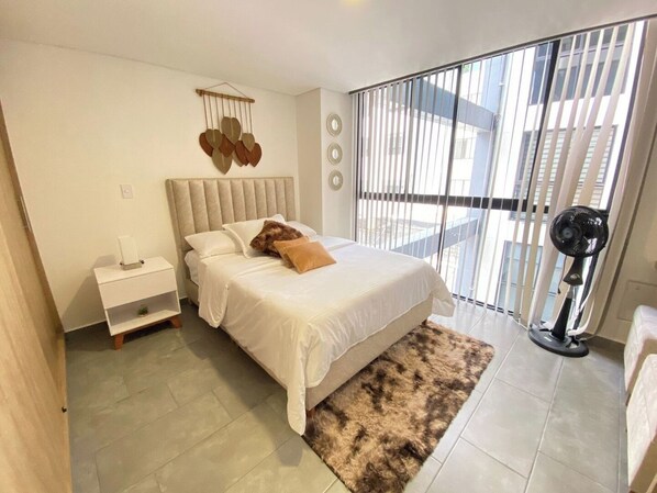 1 bedroom, desk, iron/ironing board, WiFi