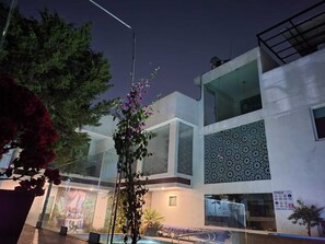 Terrace/patio - Centrally located apartment in secure subdivision, 5 min from FORD, 40 min from AIFA. (Unknown)