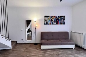Living area - Platinum Apartment (Arezzo)