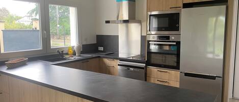 Microwave, oven, stovetop, dishwasher