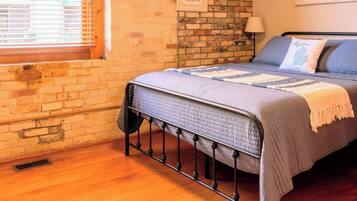 2 habitaciones, tabla de planchar con plancha y wifi gratis