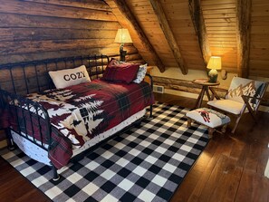 3 bedrooms, free WiFi, bed sheets - Secluded 3-bedroom Cabin with Private Pool, Hot Tub, and WiFi near Minerva, Ohio (Kensington)