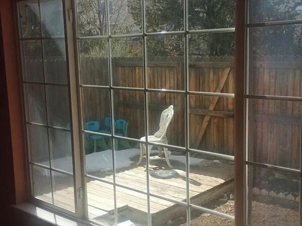 Interior - 3-bedroom townhome in charming Aurora with WiFi, AC. Unbeatable LocationBook now (Aurora)