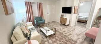 Boho-Inspired Retreat • Close to Downtown & Ybor