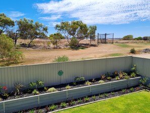 Property grounds - Horizons, Port Hughes (Port Hughes)