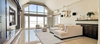 Private Luxury Lakefront Paradise – Big Garden, Dream Views, Perfect Setting