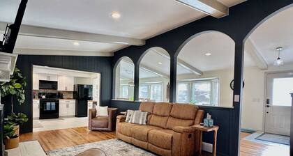 Homebase 4BR/3BA, Park, Fire-pit, Gym Equip, Theatre, Kids Room, Arcade, AC