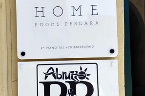Exterior detail - Ok Home Pescara Rooms (Pescara)