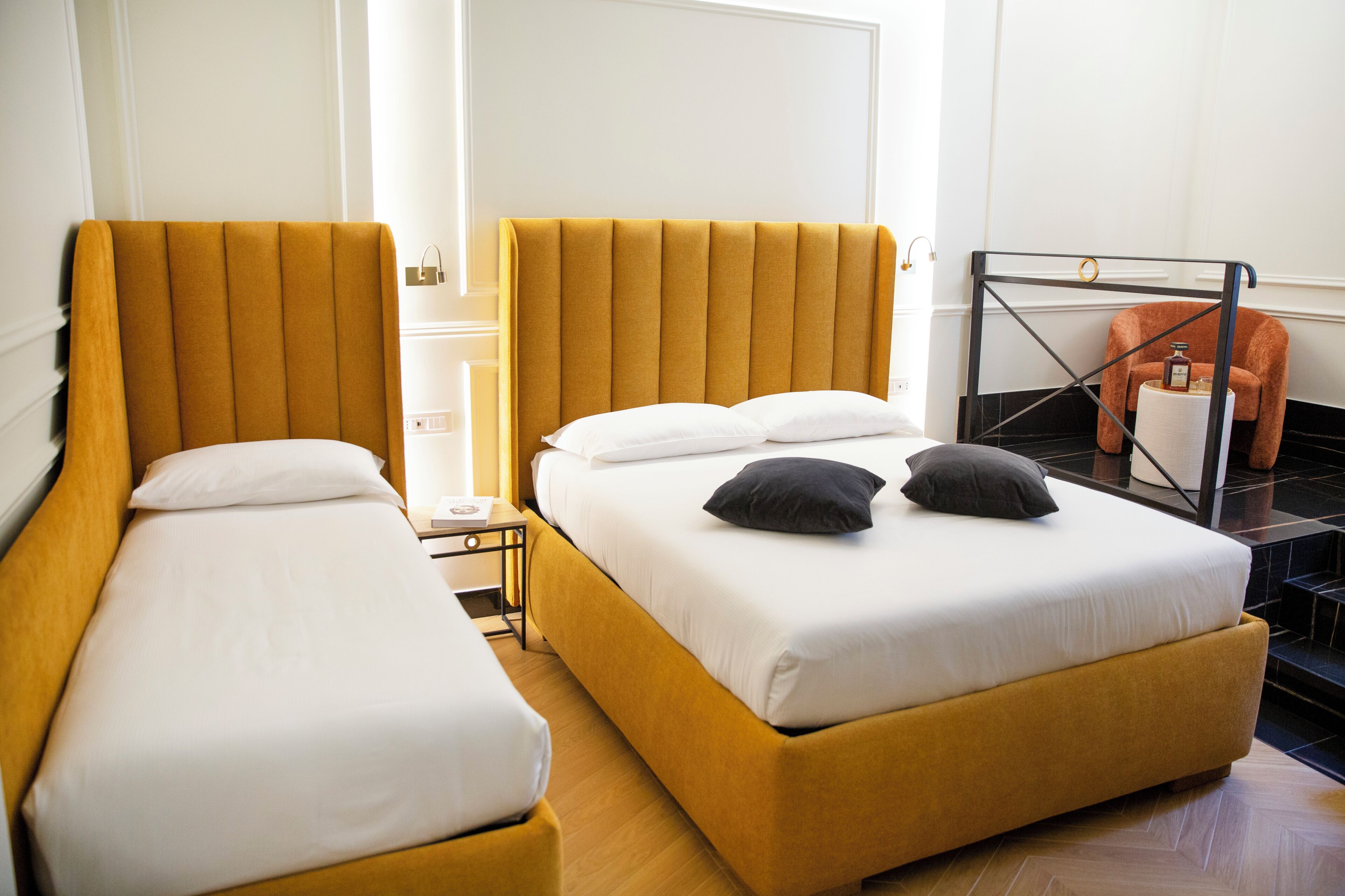 Kolmen hengen junior-huone, näköala puutarhaan | Näkymä huoneesta