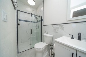 Shower, towels