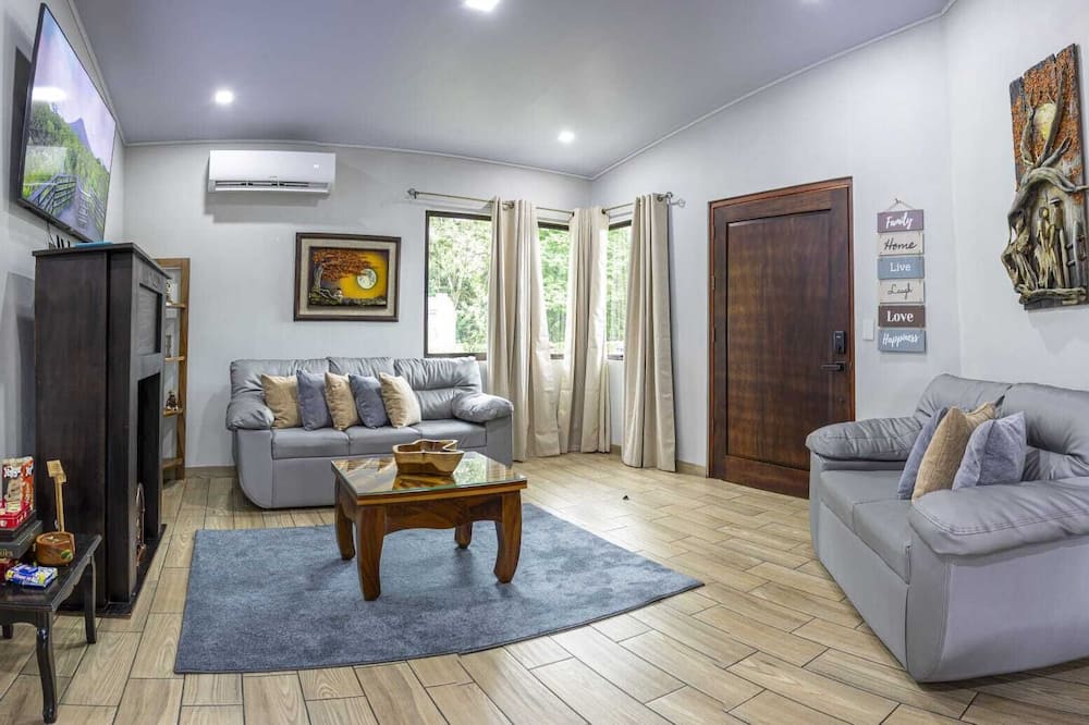 Casa Emunah