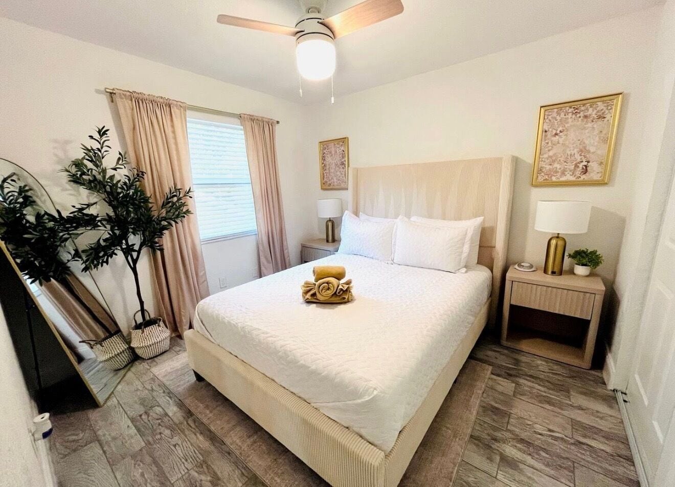 2 bedrooms, iron/ironing board, free WiFi, bed sheets