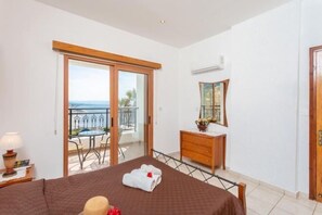 Room - Villa Pelagos (Nea Dimmata)