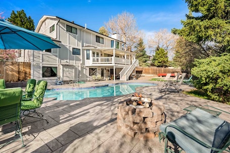 Outdoor pool, a heated pool. The Good Times Pool House